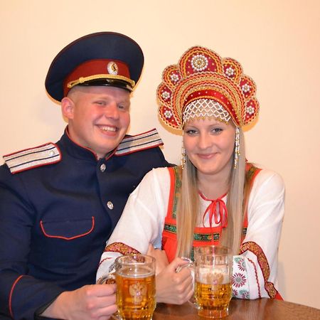 Gosciniec Borne Sulinowo - Byla Baza Wojskowa Hotel Buitenkant foto