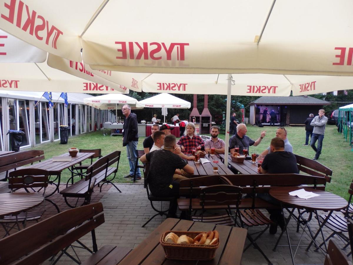 Gosciniec Borne Sulinowo - Byla Baza Wojskowa Hotel Buitenkant foto