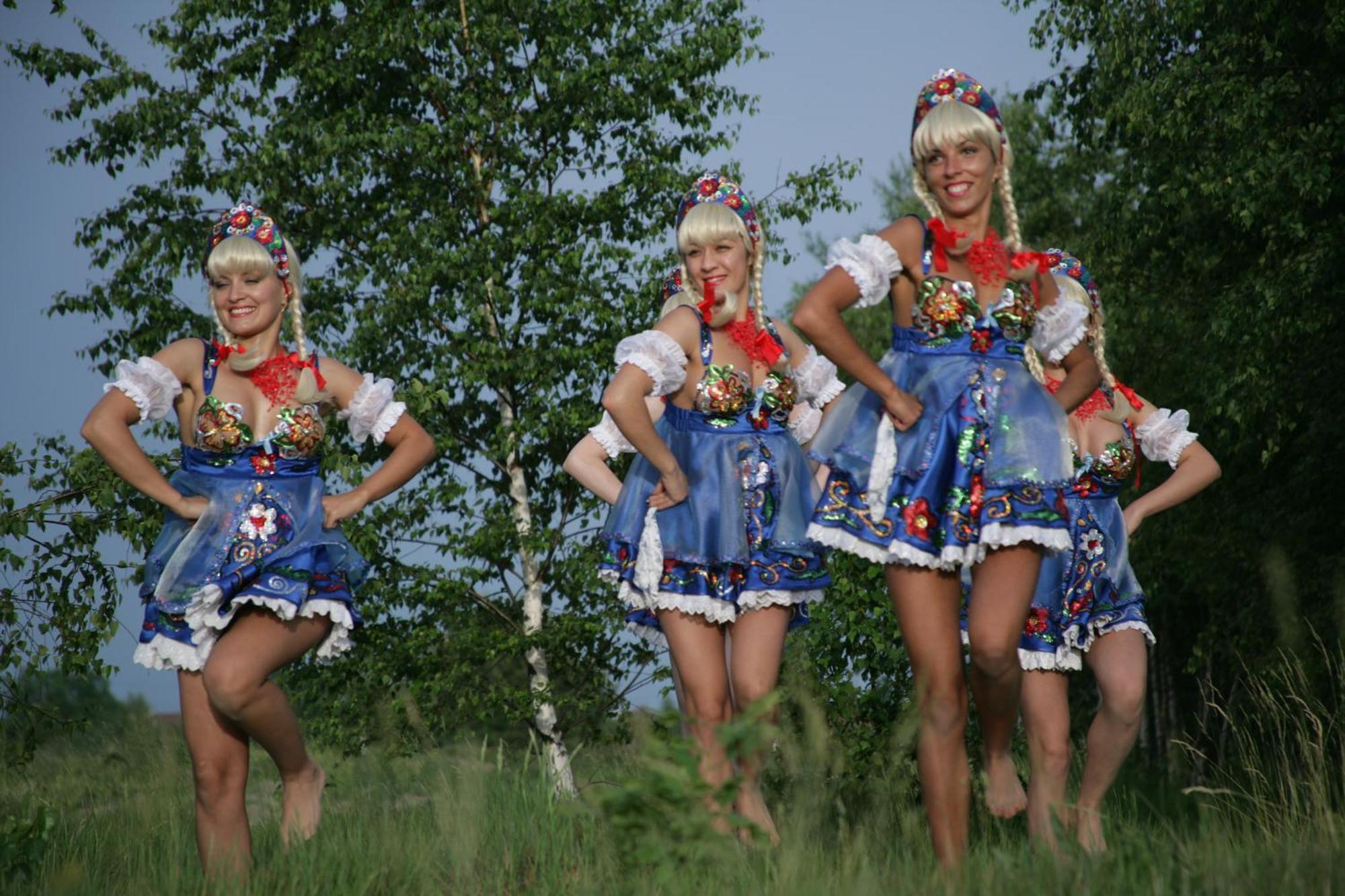 Gosciniec Borne Sulinowo - Byla Baza Wojskowa Hotel Buitenkant foto