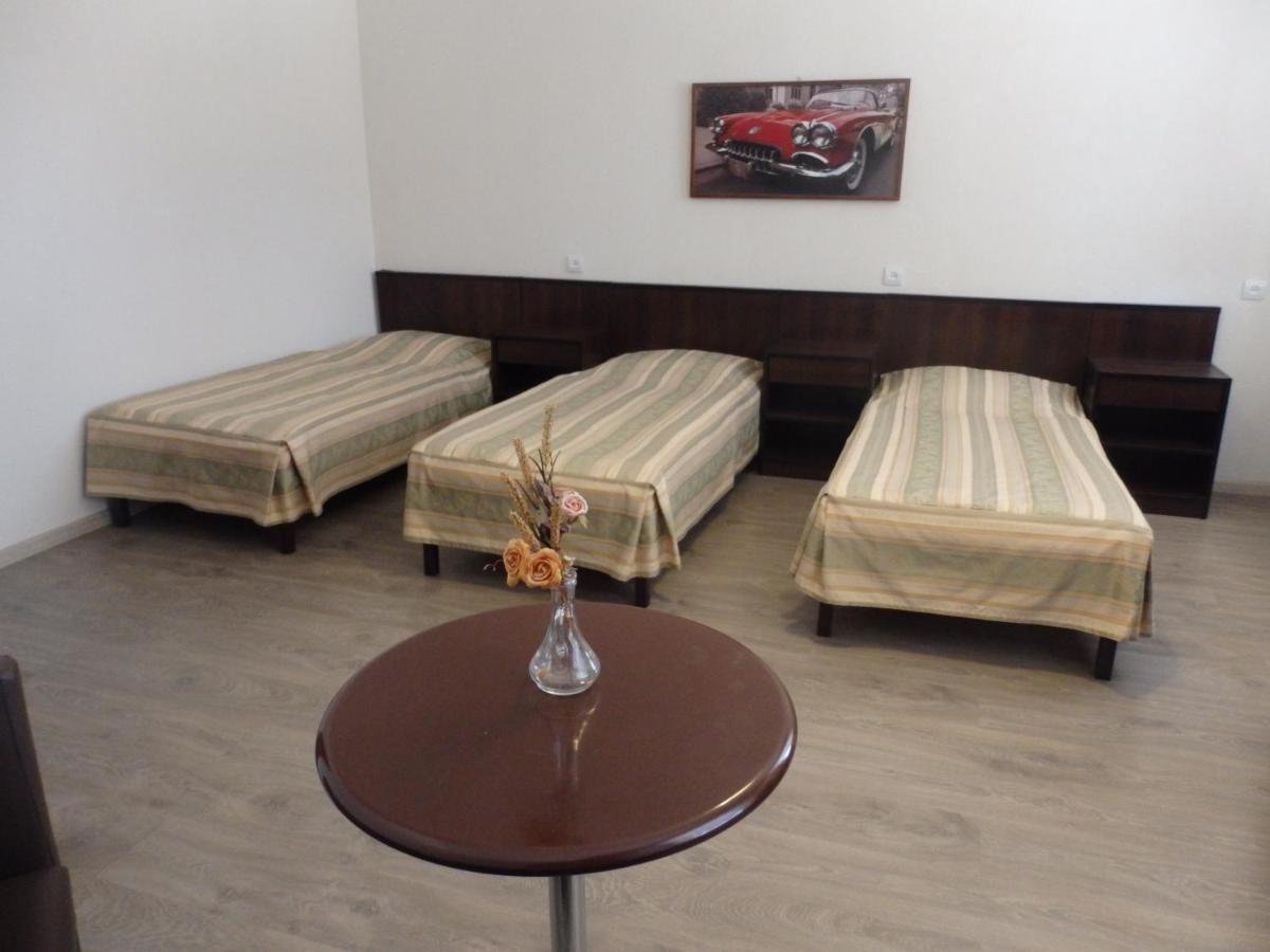 Gosciniec Borne Sulinowo - Byla Baza Wojskowa Hotel Kamer foto